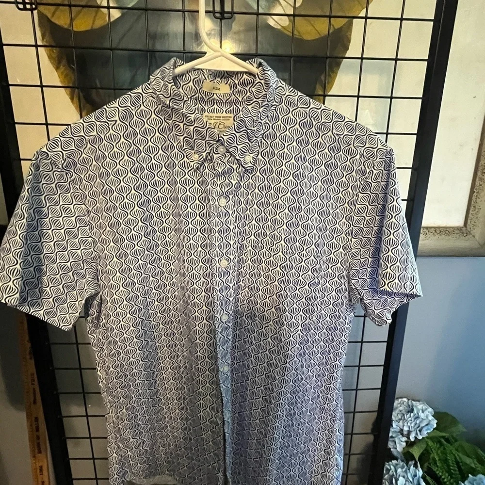 J. Crew Men's Blue Wave Pattern slim cut Shirt